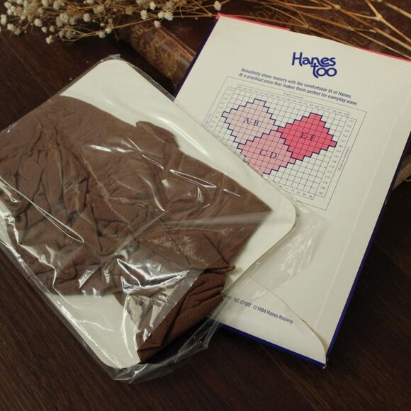 Vintage 1980s 1990s Pantyhose, New NOS Hanes Too, Control Top Sandalfoot Size AB - Picture 8 of 10